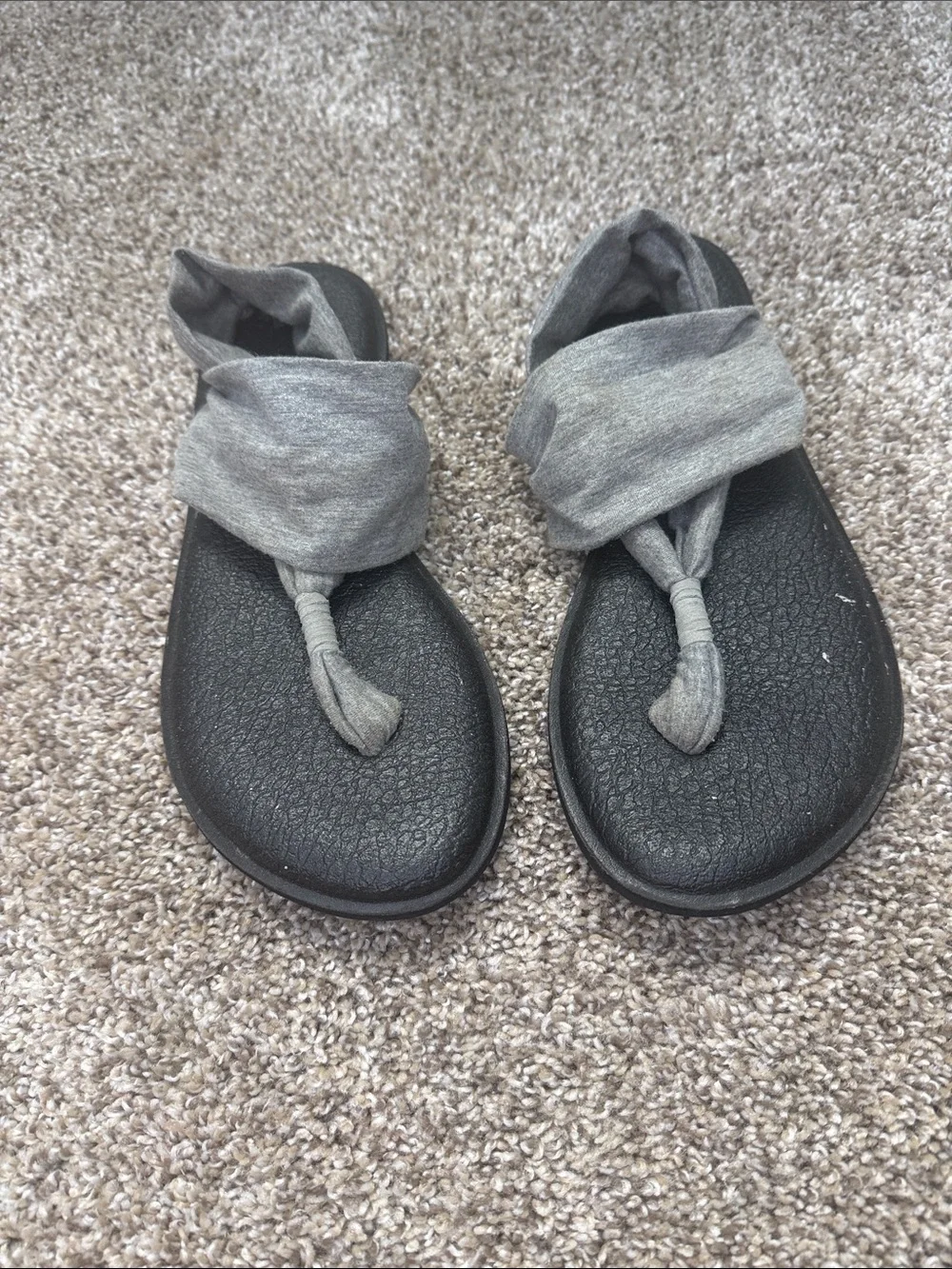 Sanuk woman’s Grey Fabric Sling Flip Sandals